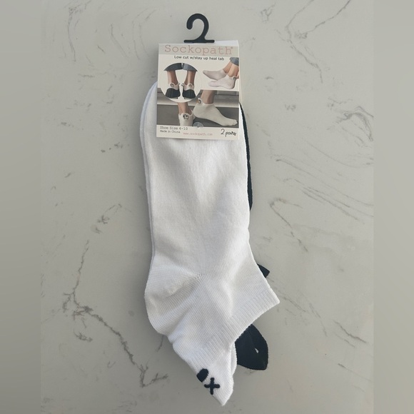 Sockopath Low-Cut Socks with Cute Expression Embroidery (2 Pairs), Size: 4-10 - Picture 1 of 5